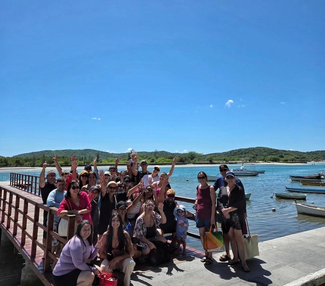 Grupo no Forte de Cabo Frio